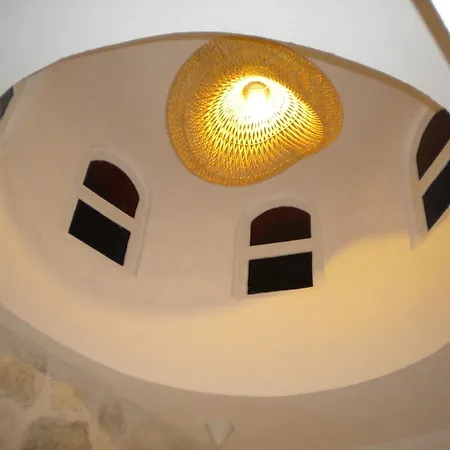 Starlight Luxury Seaside & Villa Imerovigli (Santorini)