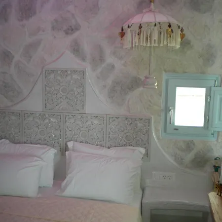 Starlight Luxury Seaside & * Imerovigli (Santorini)